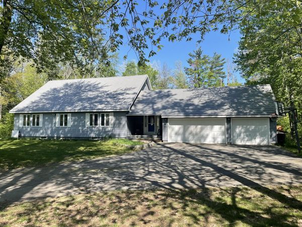 935 Robinhood Lane, Grayling, MI 49738