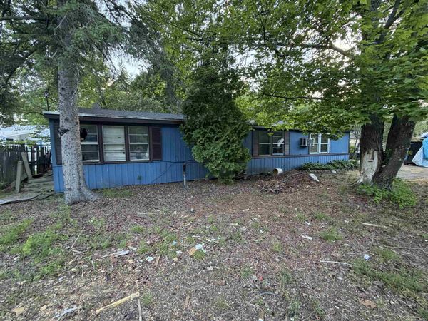 399 Gonic Road, Rochester, NH 03839
