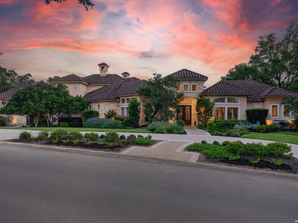 14 Champions Way, San Antonio, TX 78258