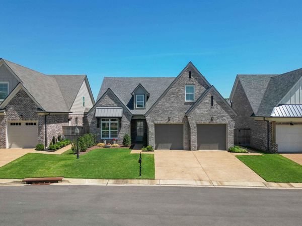 10160 CLIVEDEN CIR N, Collierville, TN 38017