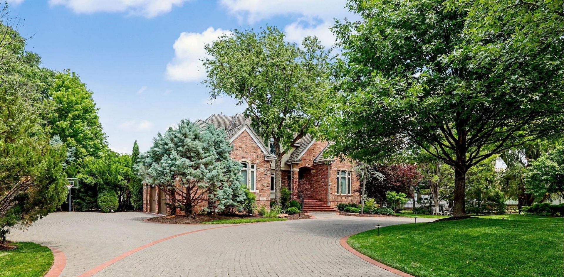 8304 E Bridlewood, Wichita, KS 67206 Main Photo