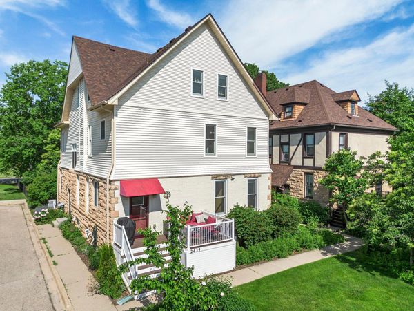 2439 Park Avenue, Unit F, Minneapolis, MN 55404