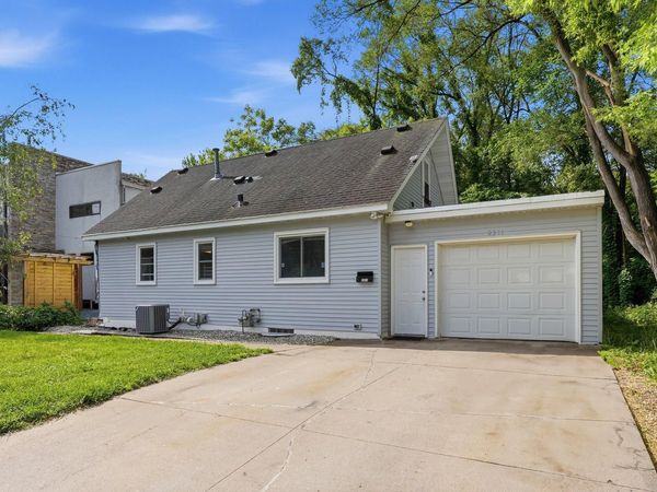 2311 53rd Avenue N, Minneapolis, MN 55430