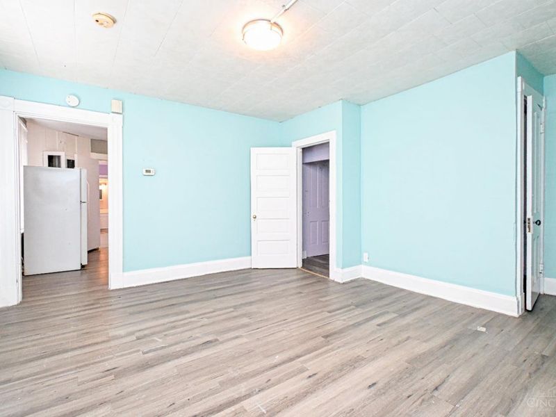303 Walnut Street, Elmwood Place, OH 45216 Photo 8