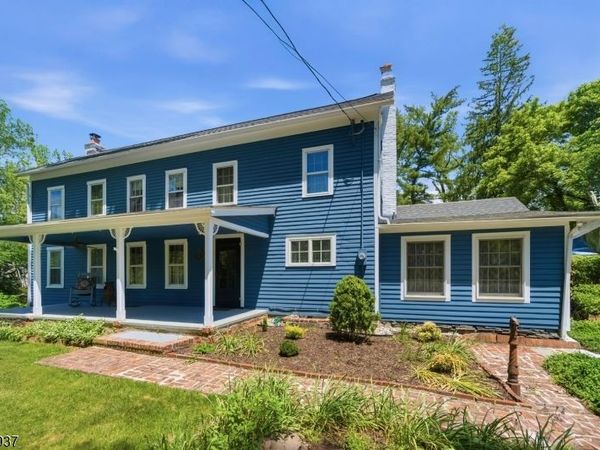 60 Pleasant Run Rd, Readington, NJ 08822