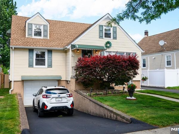 39 Lawrence Avenue, LODI, NJ 07644