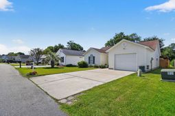 1004 Autumn Dr. photo 4