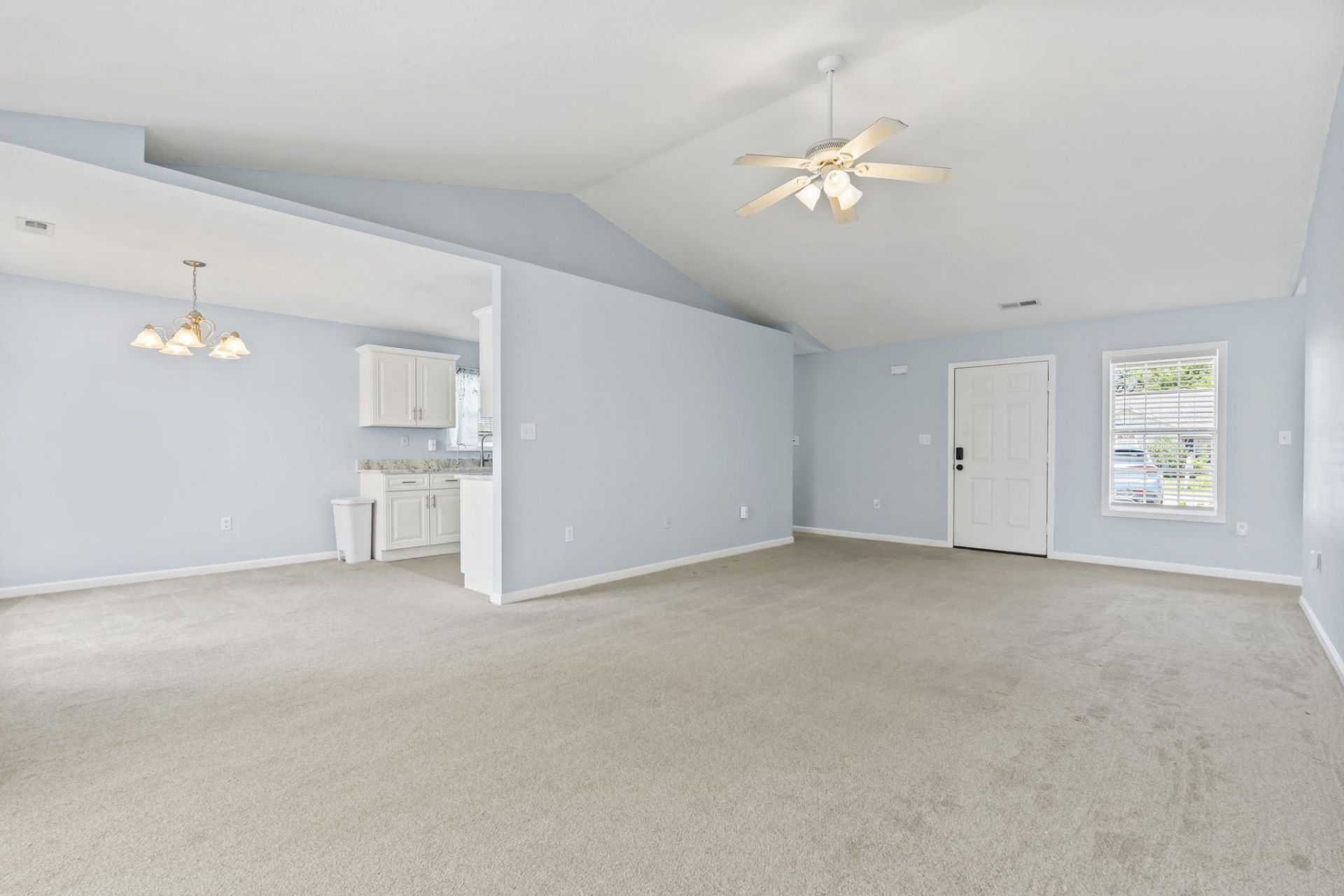 1004 Autumn Dr. Photo 20