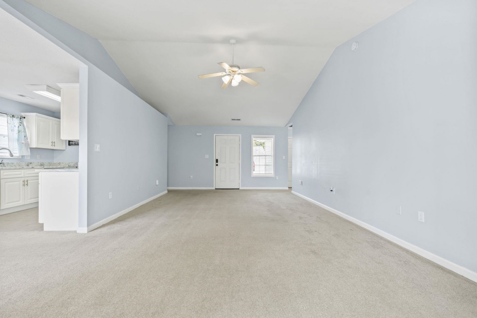 1004 Autumn Dr. Photo 21