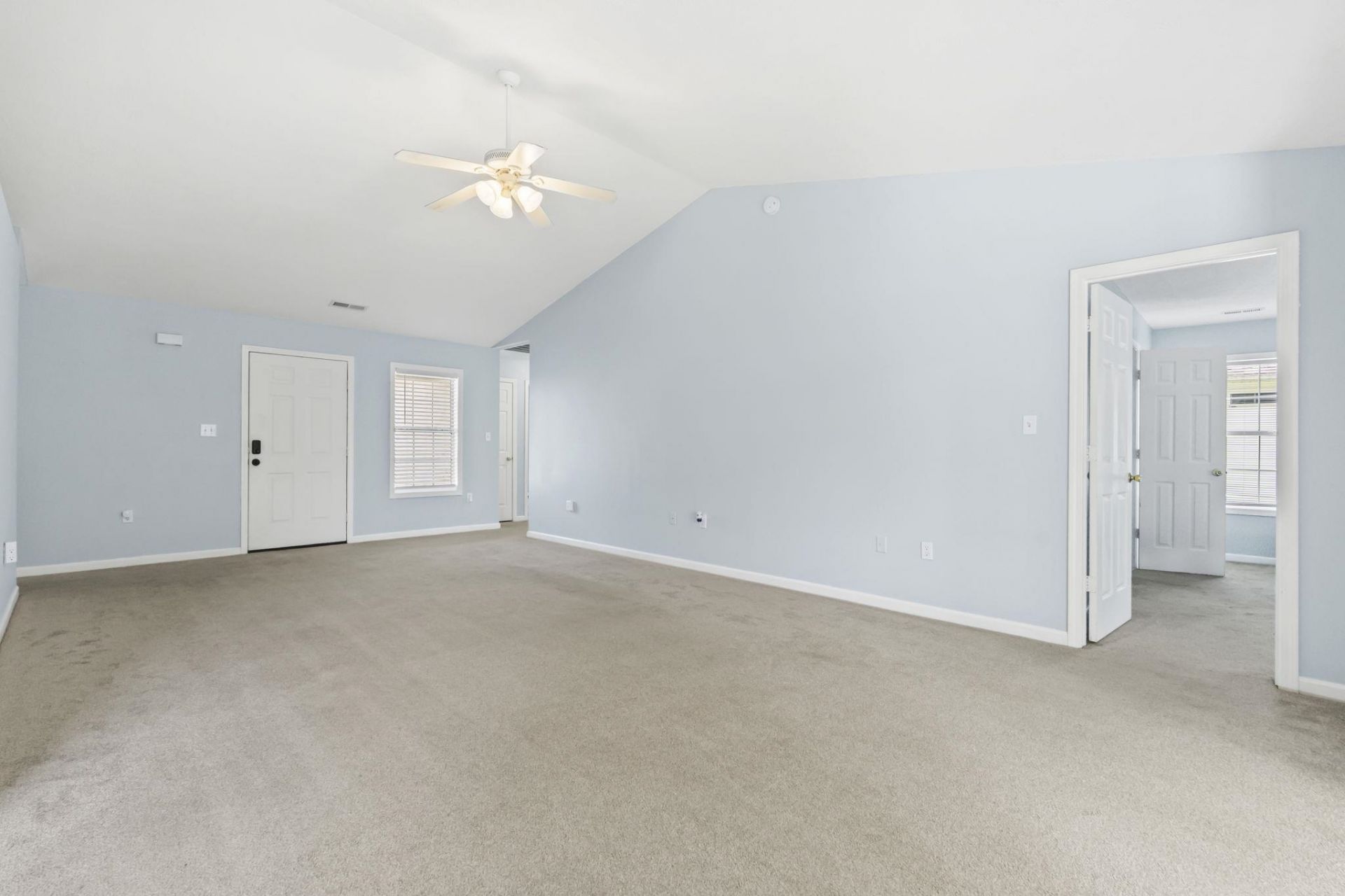 1004 Autumn Dr. Photo 22