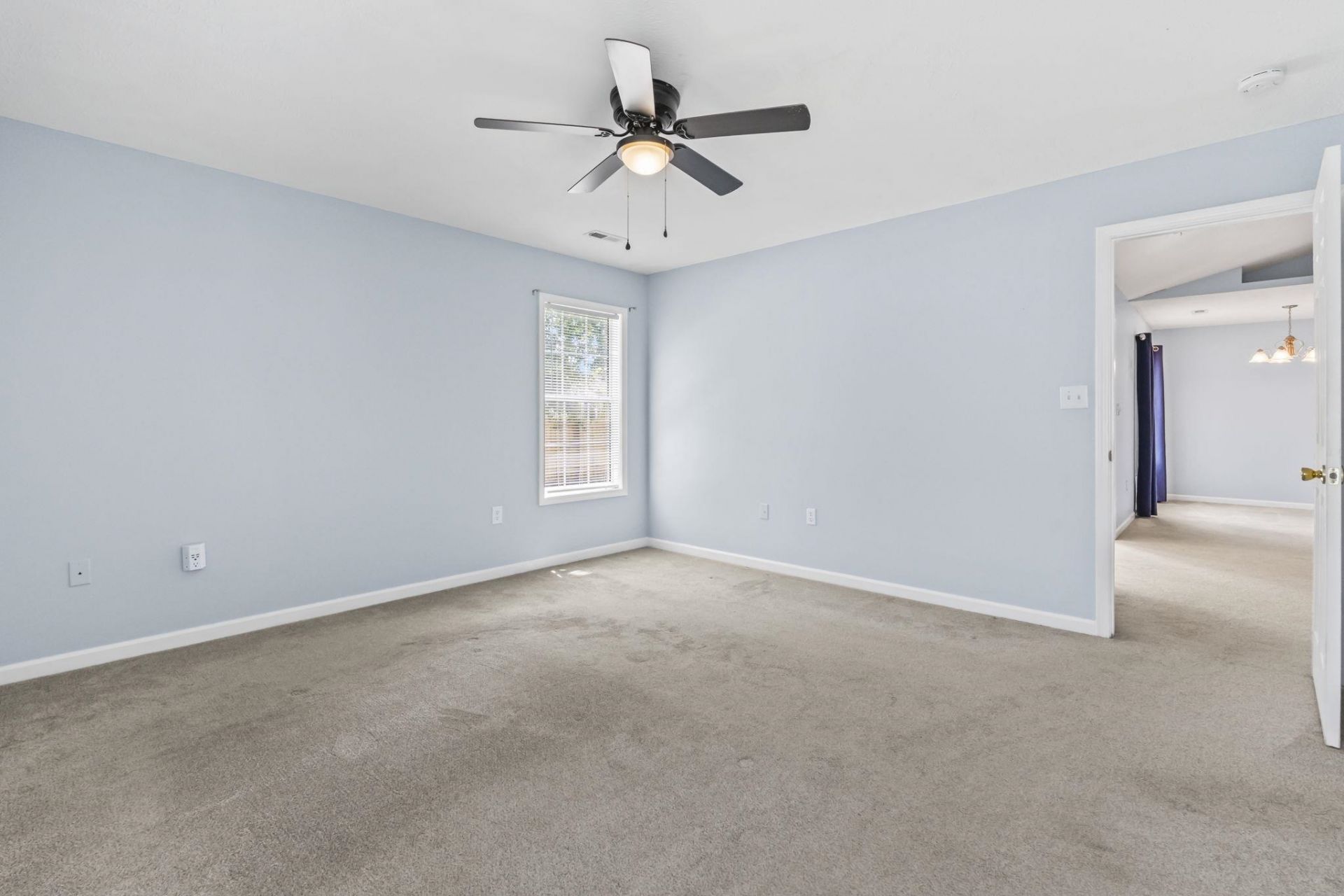 1004 Autumn Dr. Photo 29