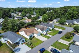 1004 Autumn Dr.  photo 4
