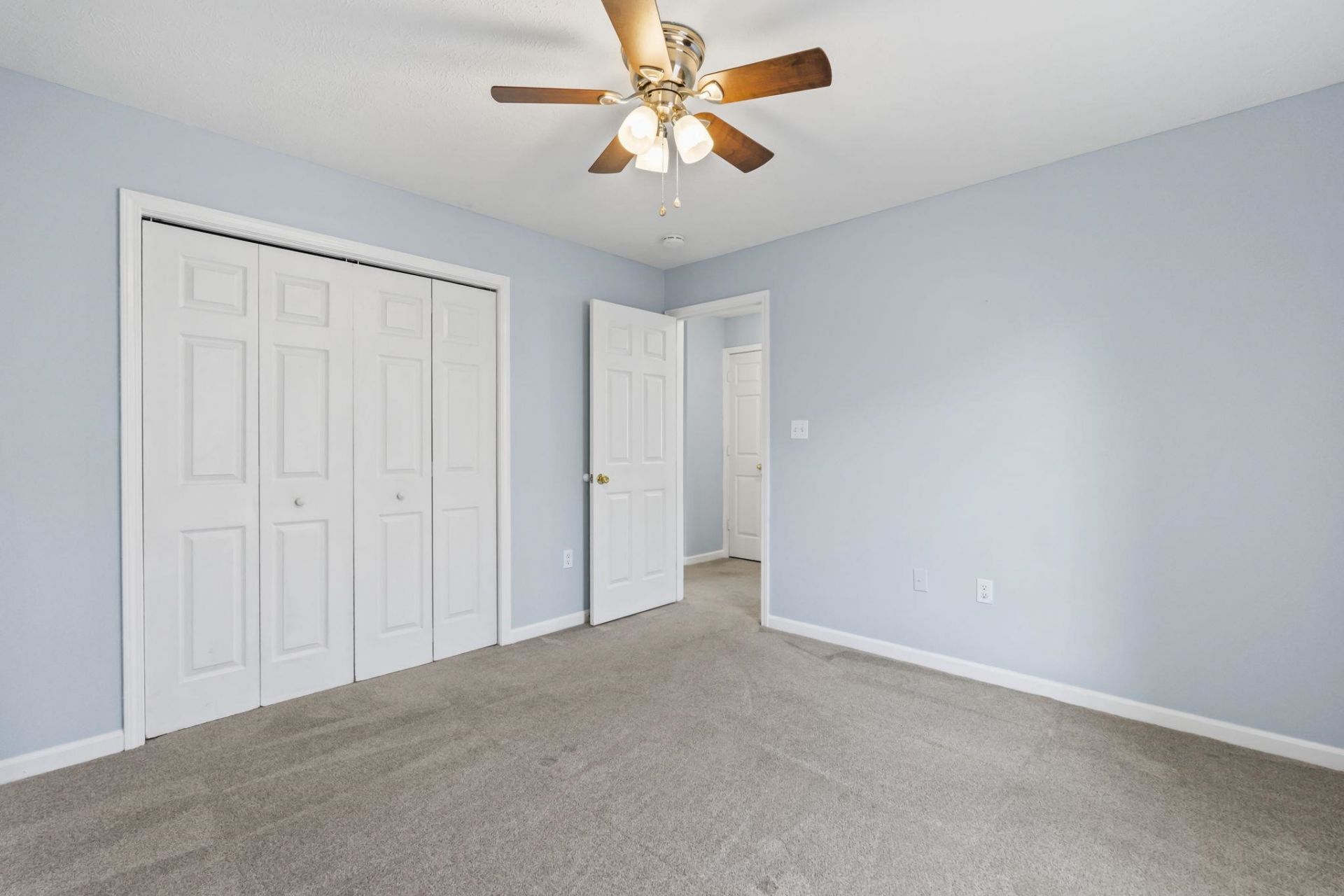 1004 Autumn Dr. Photo 37