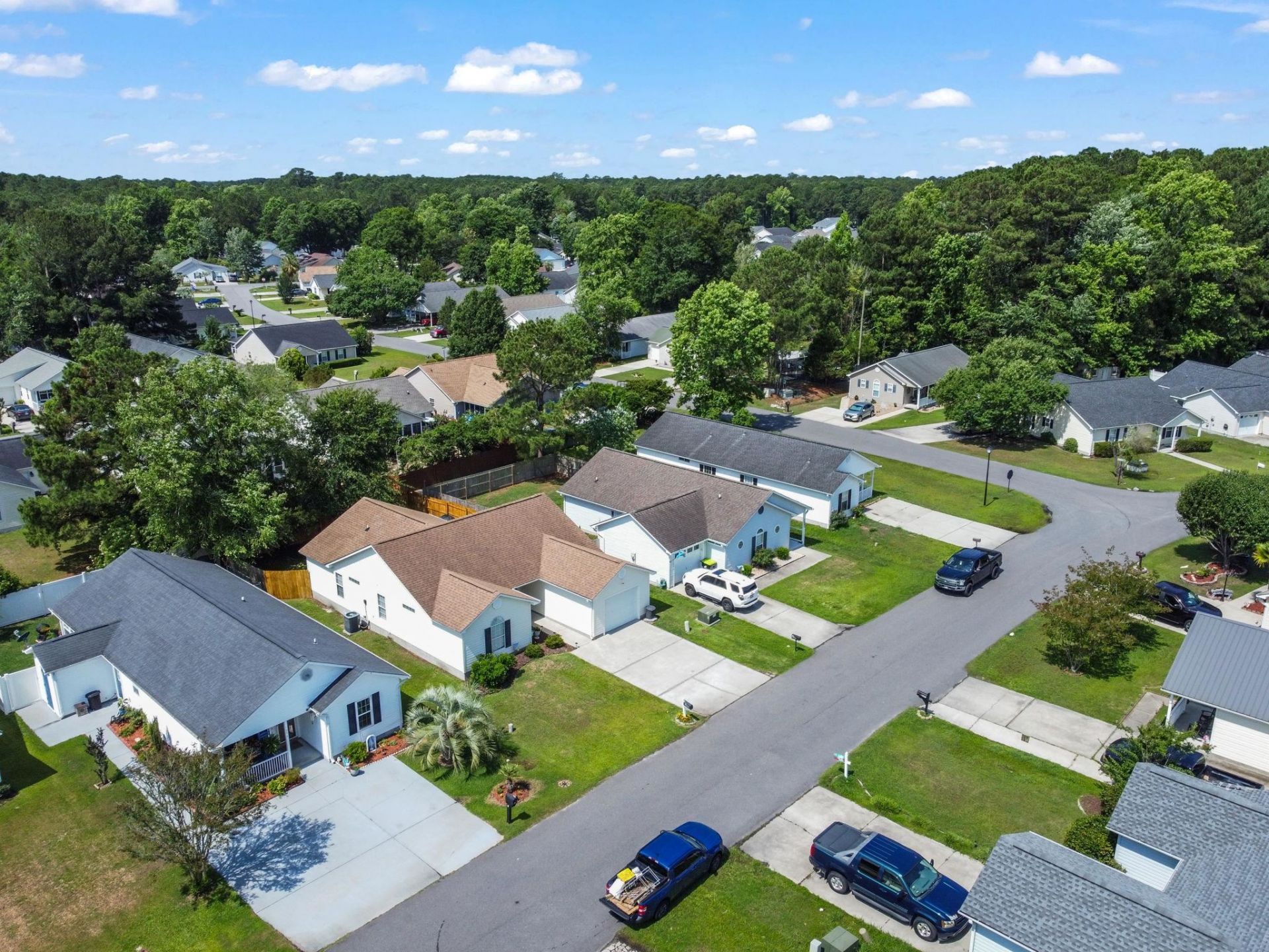 1004 Autumn Dr.  Photo 4