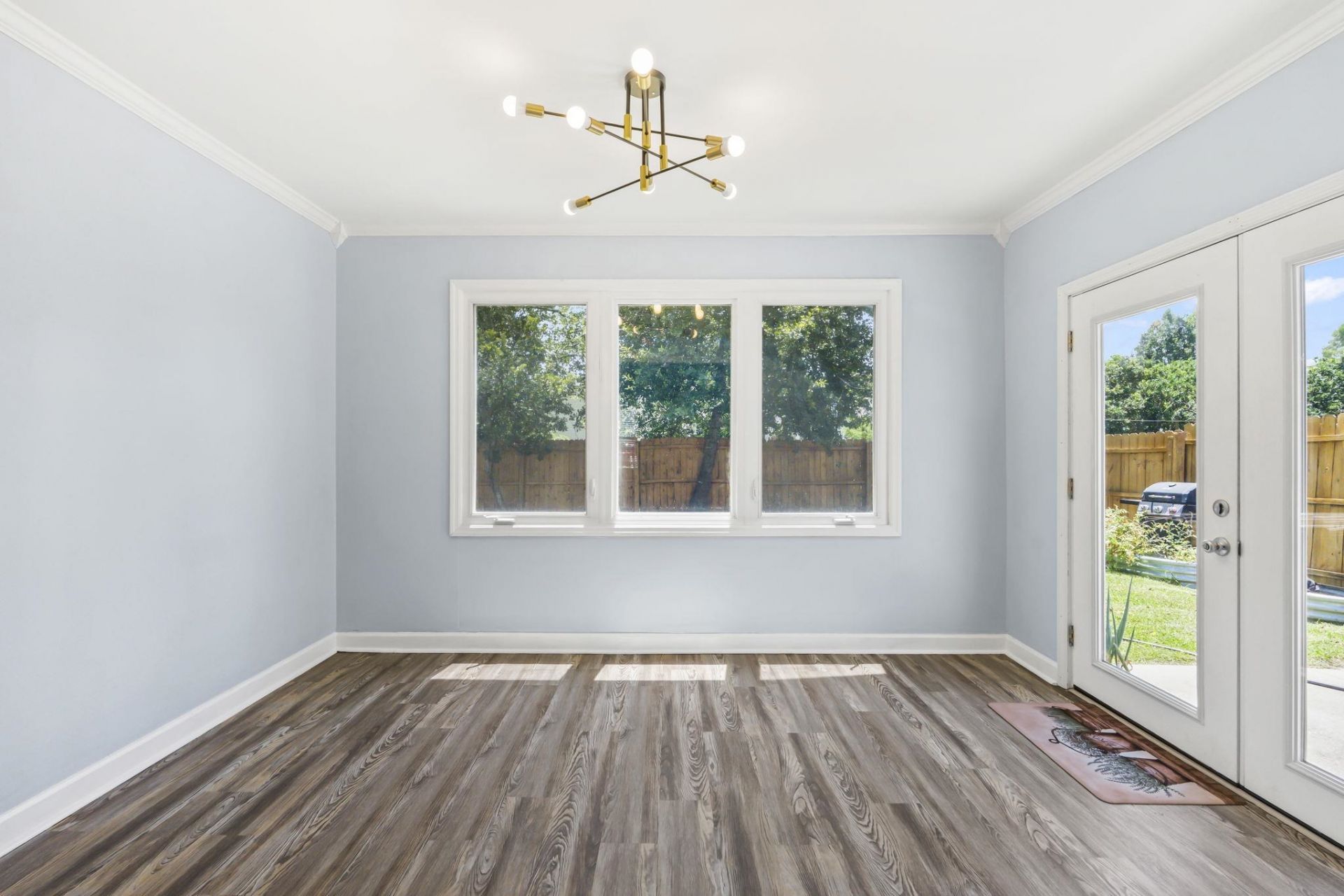 1004 Autumn Dr. Photo 8