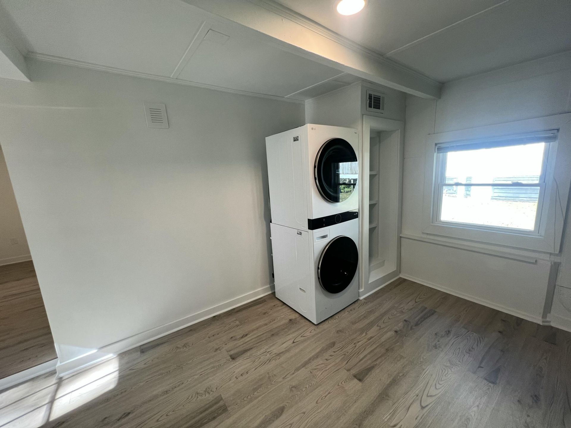 332 Howle Avenue Photo 5