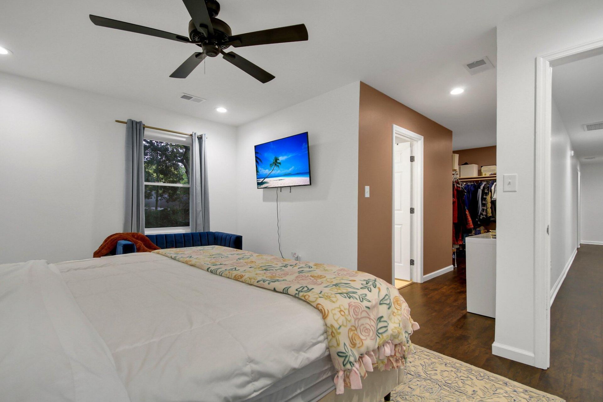 1215 Dowden Street Photo 13