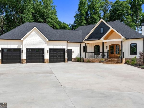 183 Lake Pointe Road, Hartwell, GA 30643