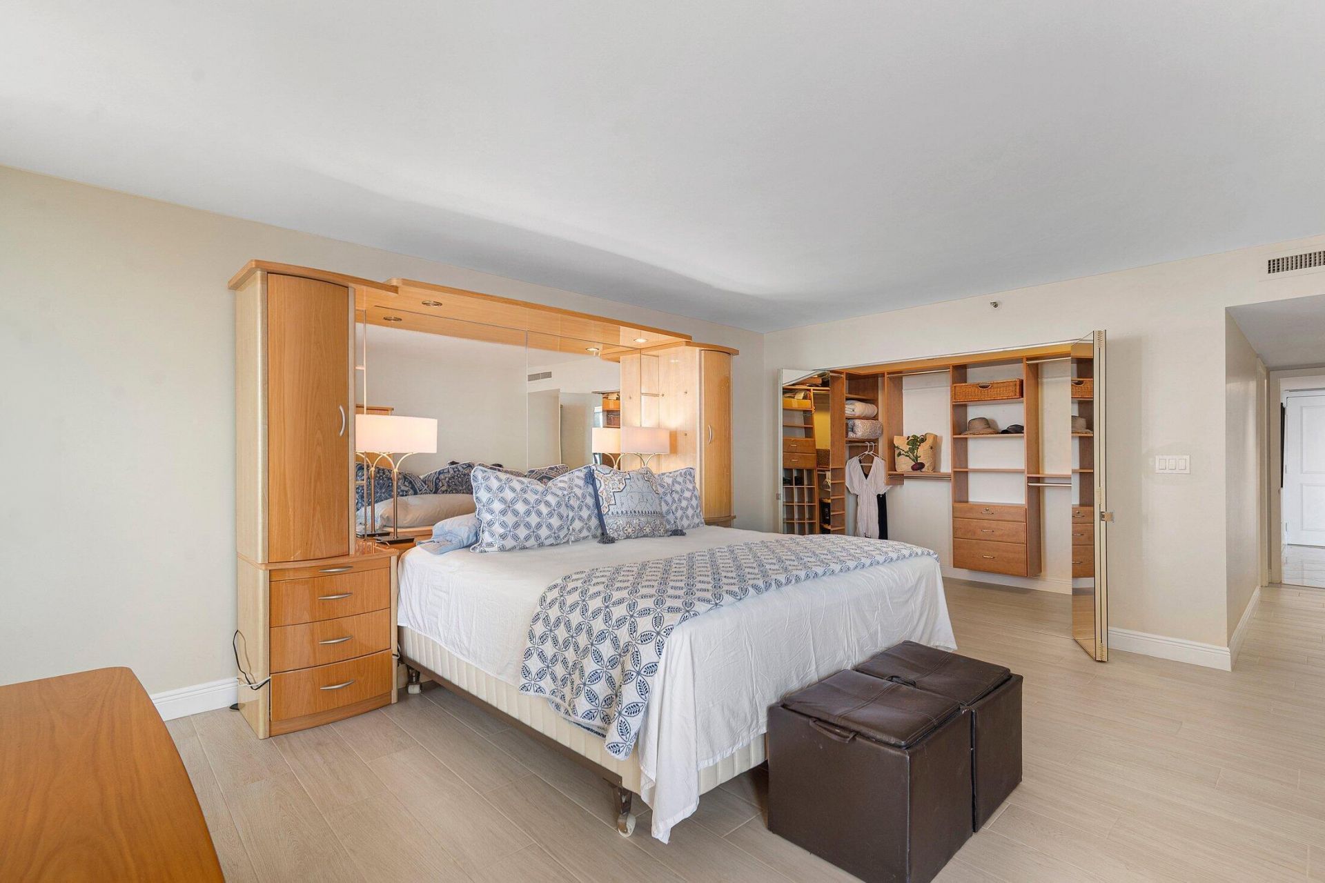 5080 N Ocean Drive, Unit 6c, Singer Island, FL 33404 Photo