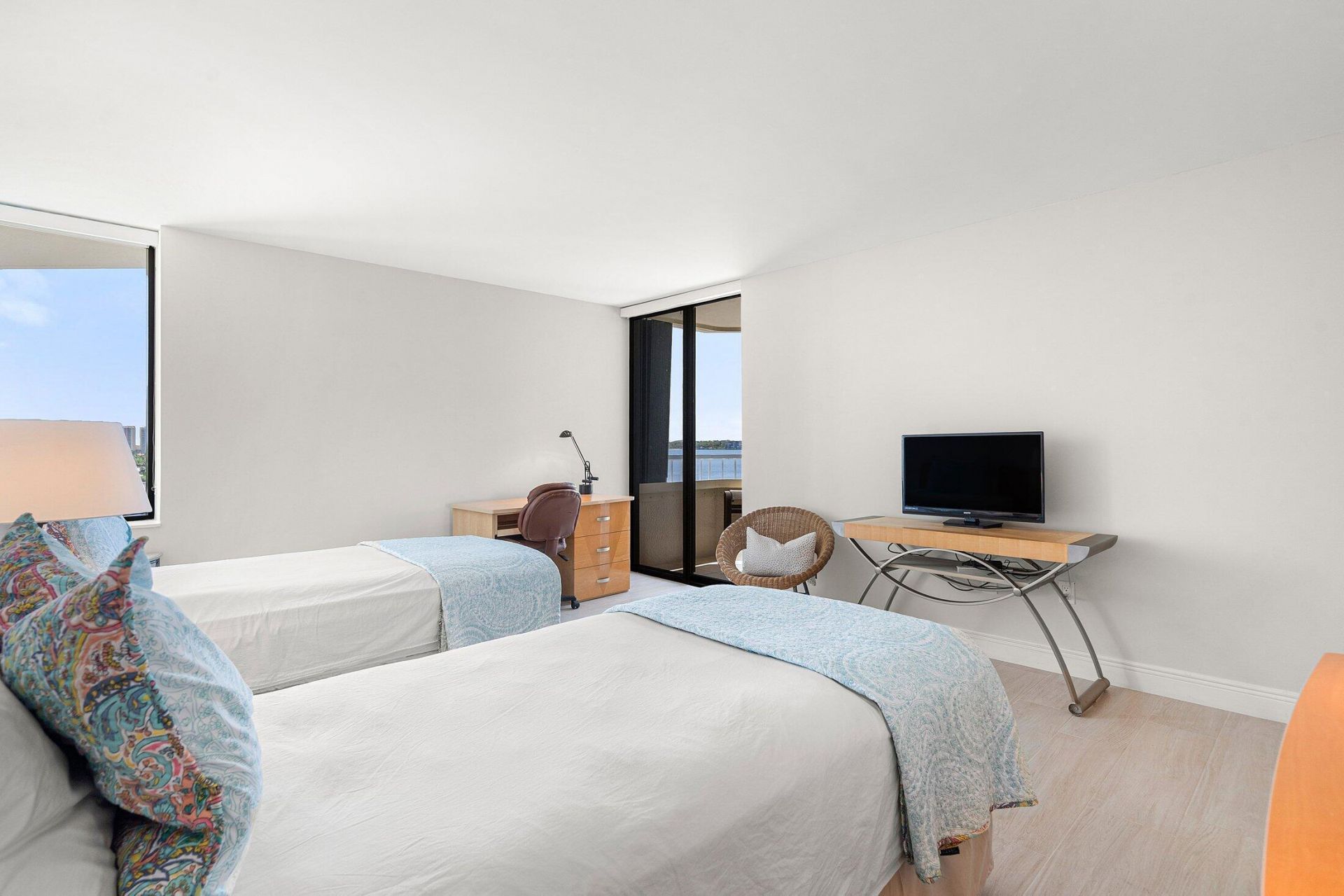 5080 N Ocean Drive, Unit 6c, Singer Island, FL 33404 Photo