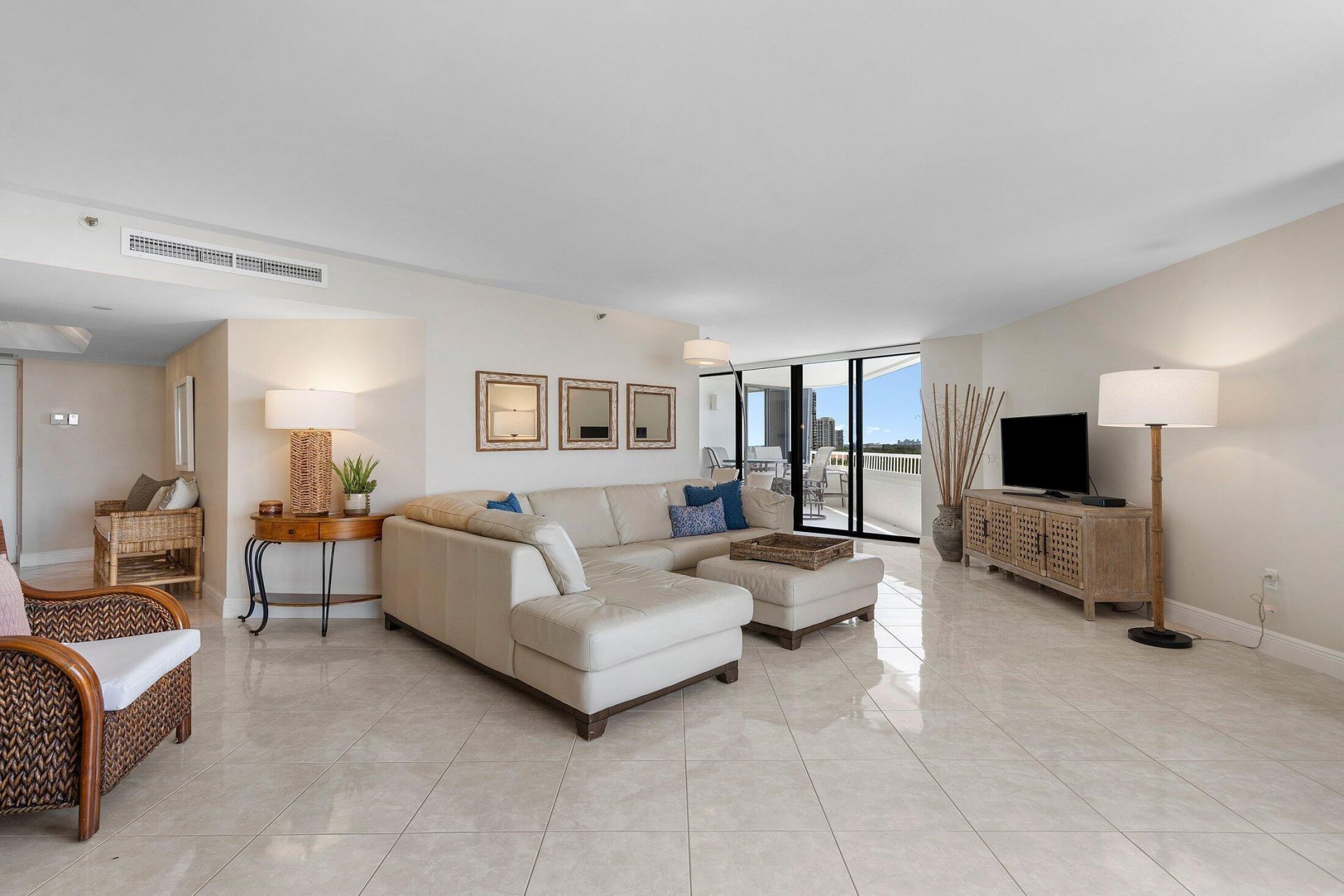 5080 N Ocean Drive, Unit 6c, Singer Island, FL 33404 Photo