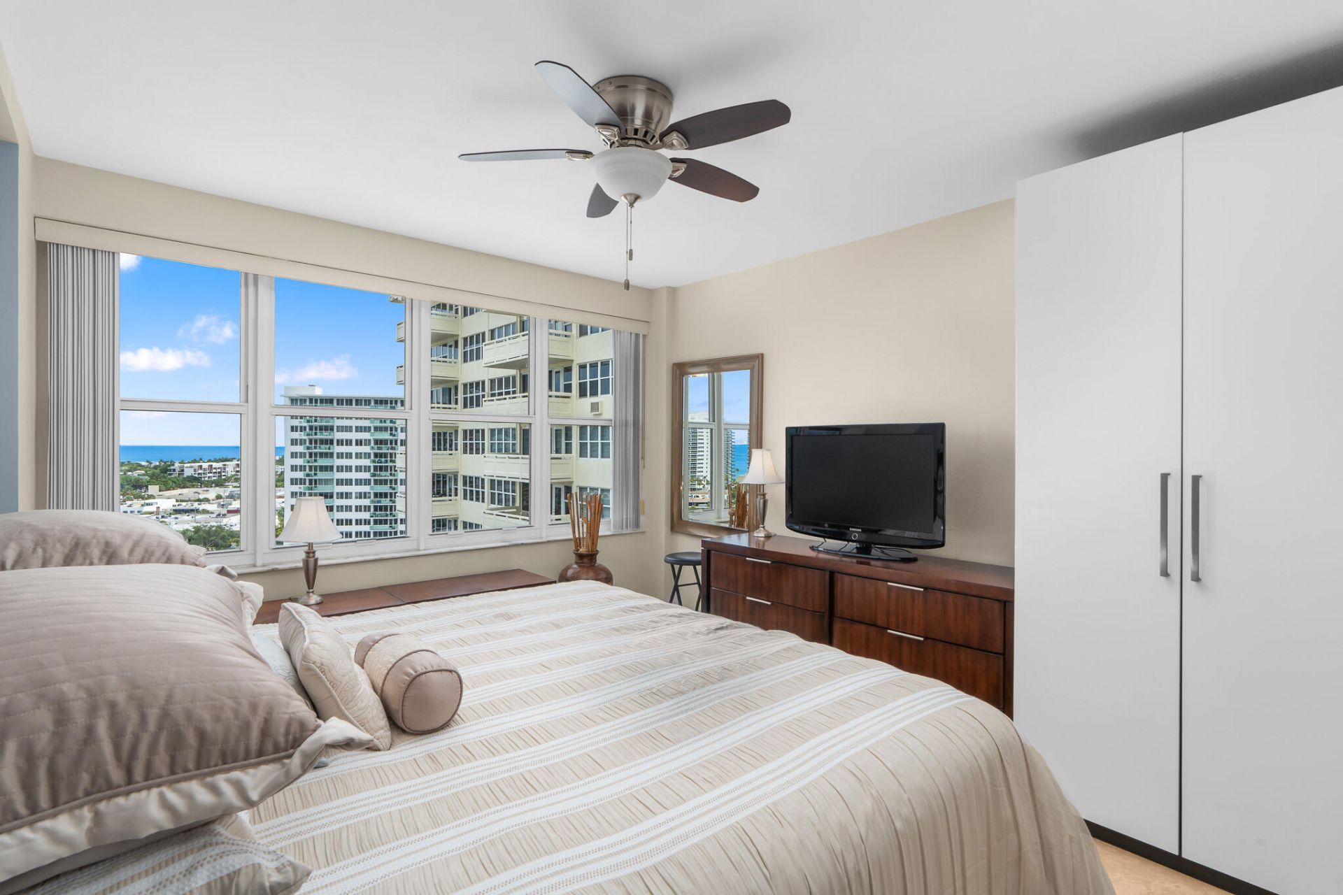 3200 NE 36th Street, Unit 1417, Fort Lauderdale, FL 33308 Photo