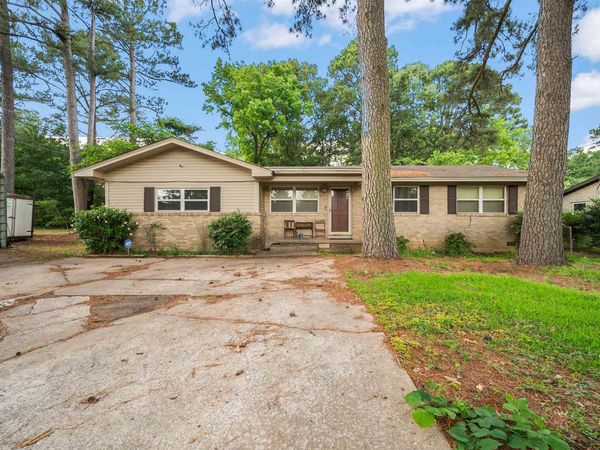 7924 Mabelvale Cut Off Rd, Mabelvale, AR 72103