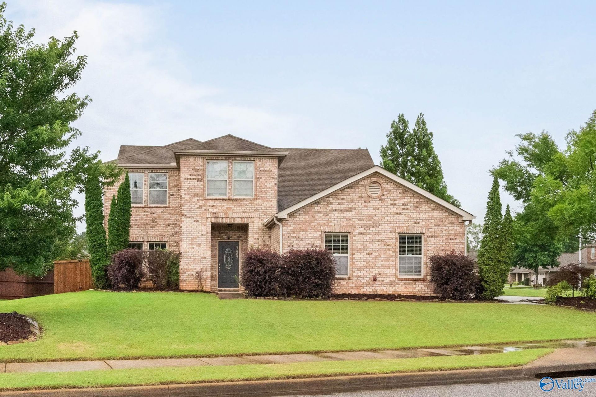 7407 South Catawba Circle Nw, Madison, AL 35757 Main Photo