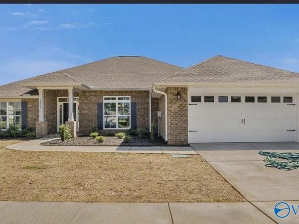 327 Carnation Avenue, Meridianville, AL 35759