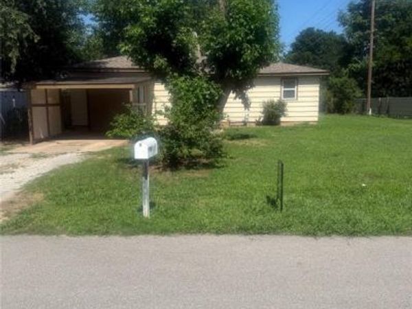 109 N 2nd Street, Yukon, OK 73099