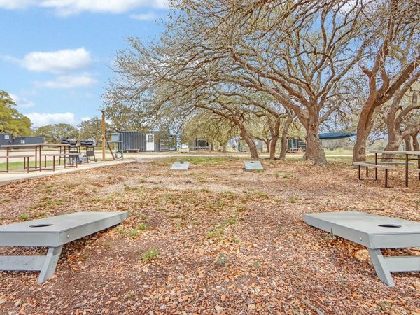 8502 E Us 290 , Johnson City, TX 78636