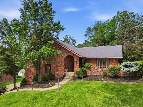 2483 Southvue Drive , Pittsburgh, PA 15241