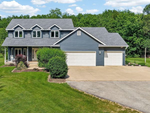 2850 N 500th Avenue, Ames, IA 50014