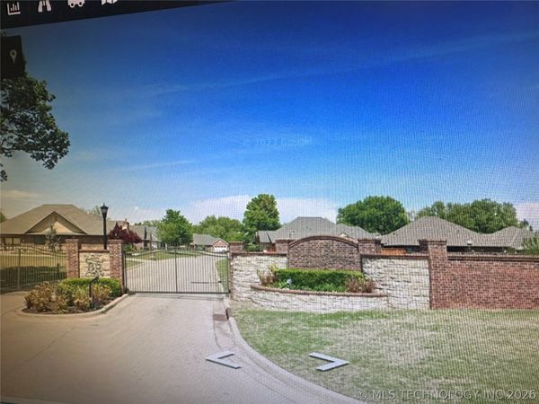 2419 Burlingame Ridge , Bartlesville, OK 74006