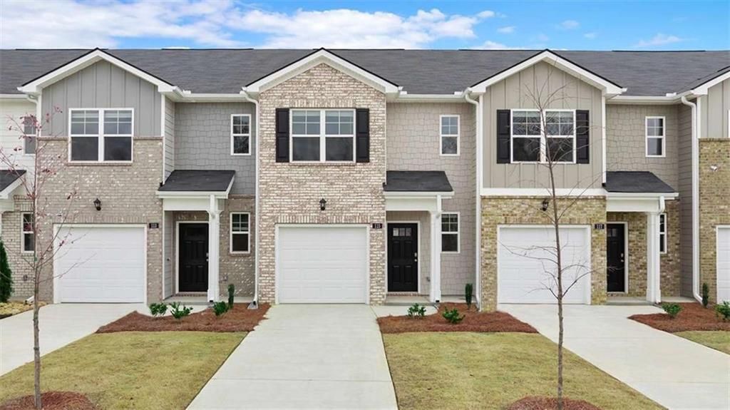 2052 Crossing Road, Stone Mountain, GA 30088 Main Photo