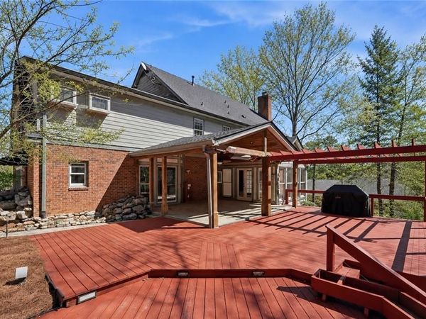7300 Chattahoochee Bluff Drive , Atlanta, GA 30350