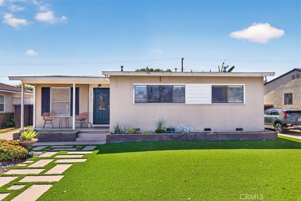 2831 Stanbridge Ave, Long Beach, CA 90815 Main Photo