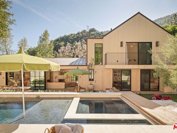 3640 Mandeville Canyon Road , Los Angeles, CA 90049