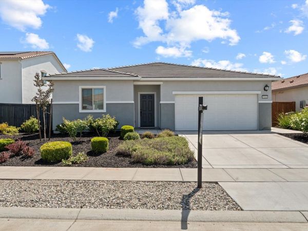 9104 Osterville Dr, Roseville, CA 95747