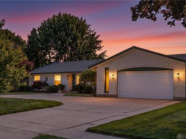 306 Scott Drive, Englewood, OH 45322
