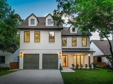 9034 Forest Hills Boulevard, Dallas, TX 75218