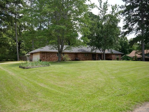 4049 Parkwood Drive, Shreveport, LA 71119