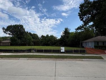 4334 Sexton Lane , Dallas, TX 75229