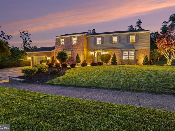2265 FOREST HILLS DRIVE, HARRISBURG, PA 17112