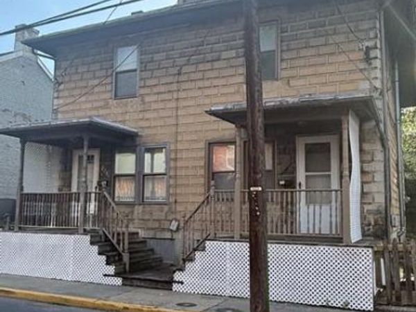 226 N SPRING STREET , MARTINSBURG, WV 25401