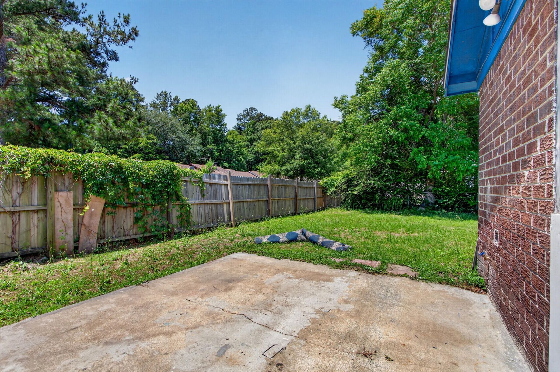 350 Dorchester Manor Boulevard Photo 23