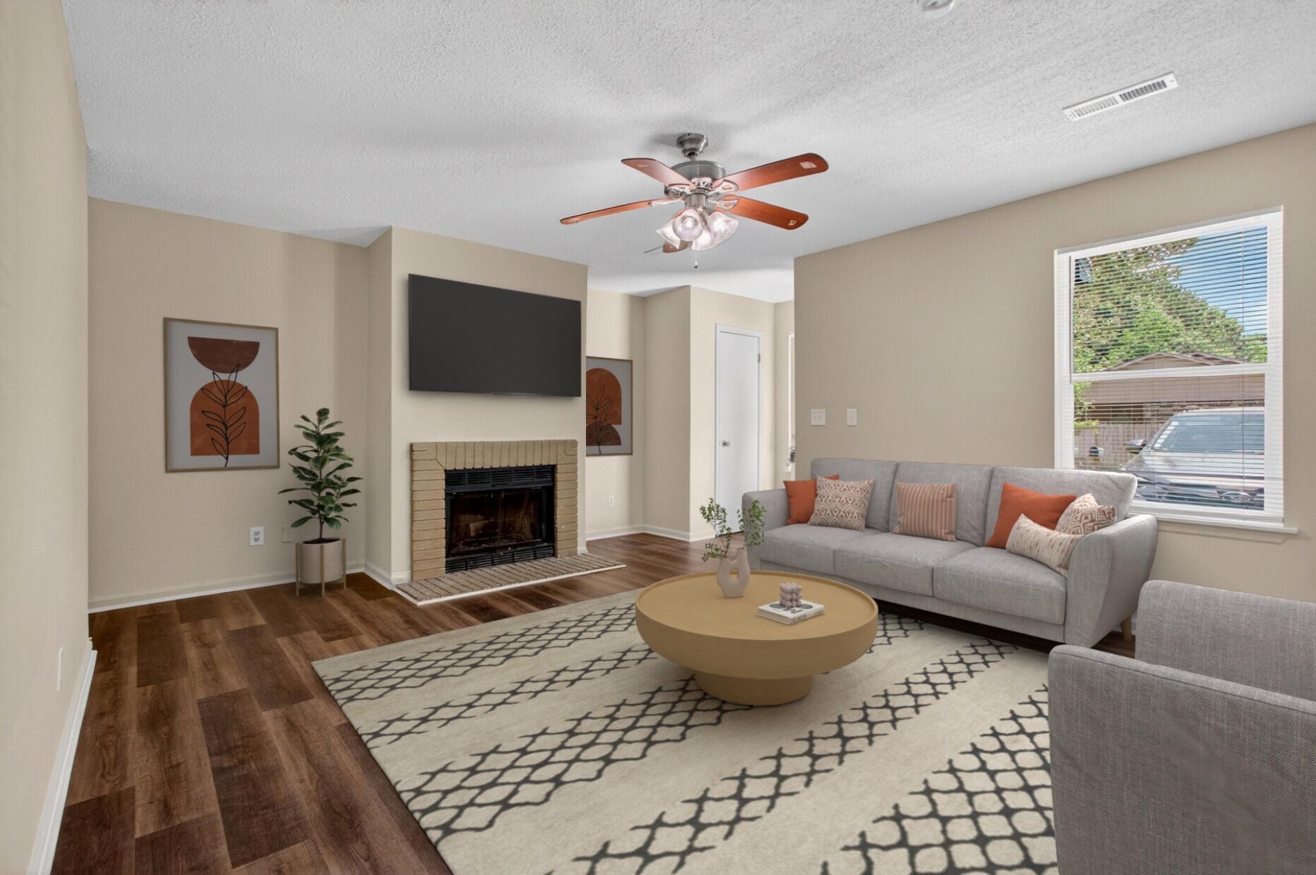 350 Dorchester Manor Boulevard Photo 7