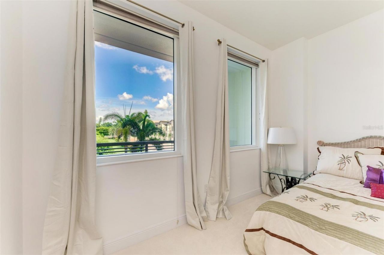 800 N Tamiami Trail, Unit 212, Sarasota, FL 34236 Photo