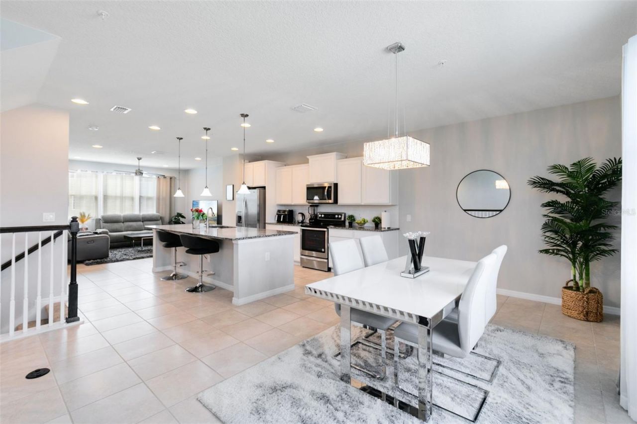 586 Piazza Point, Oviedo, FL 32765 Photo