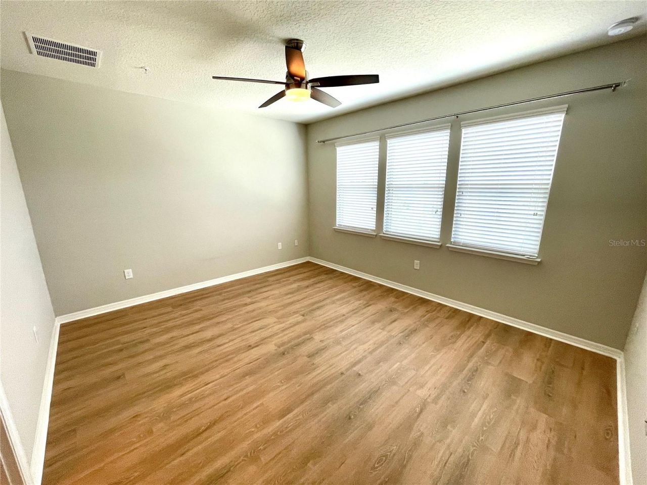 586 Piazza Point, Oviedo, FL 32765 Photo